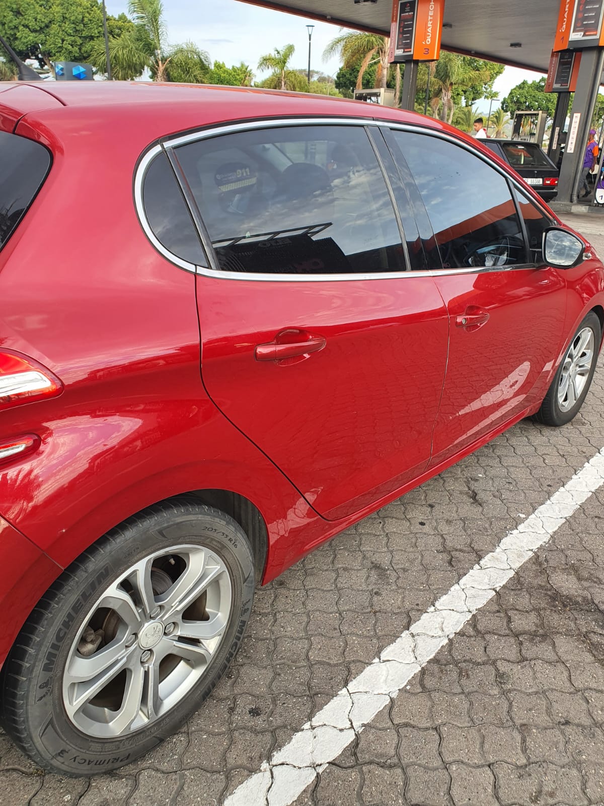 2012 Peugeot 208 1.6 VTi Aware – Service History