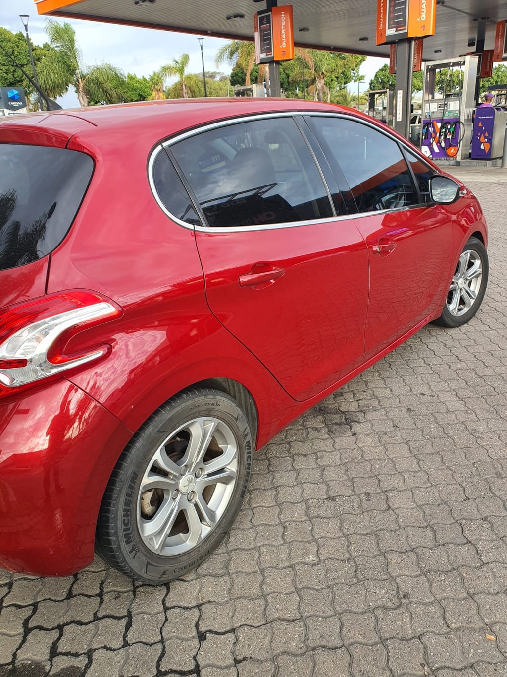 2012 Peugeot 208 1.6 VTi Aware – Service History