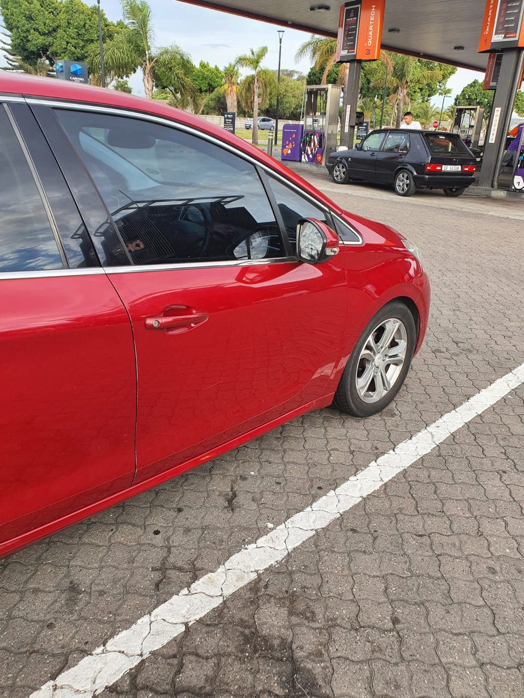 2012 Peugeot 208 1.6 VTi Aware – Service History