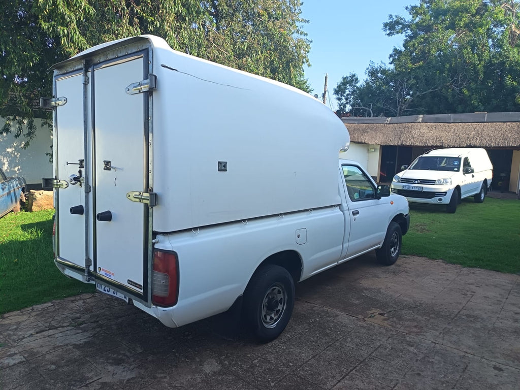 2018 Nissan NP300 Hardbody 2.0L Long Wheelbase – 184,000km