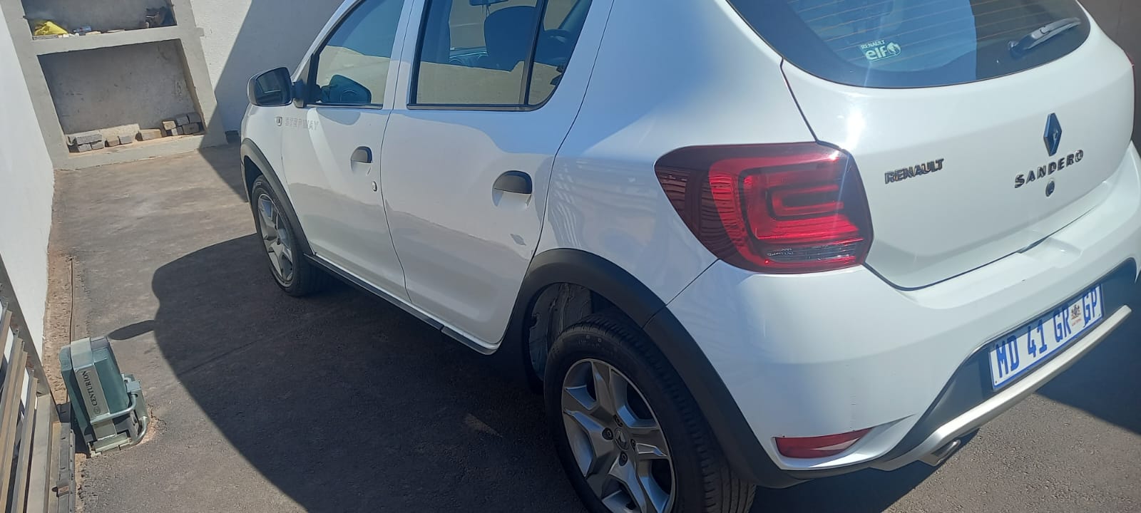 2020 Renault Sandero Expression – 106,000 km