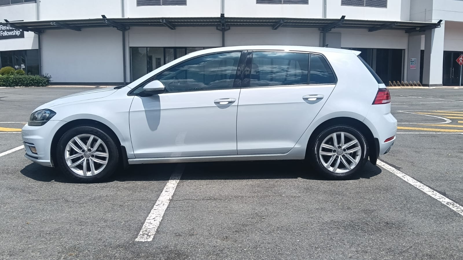 2017 Volkswagen Golf 7 1.4 TSI DSG Comfortline – 174,000 km