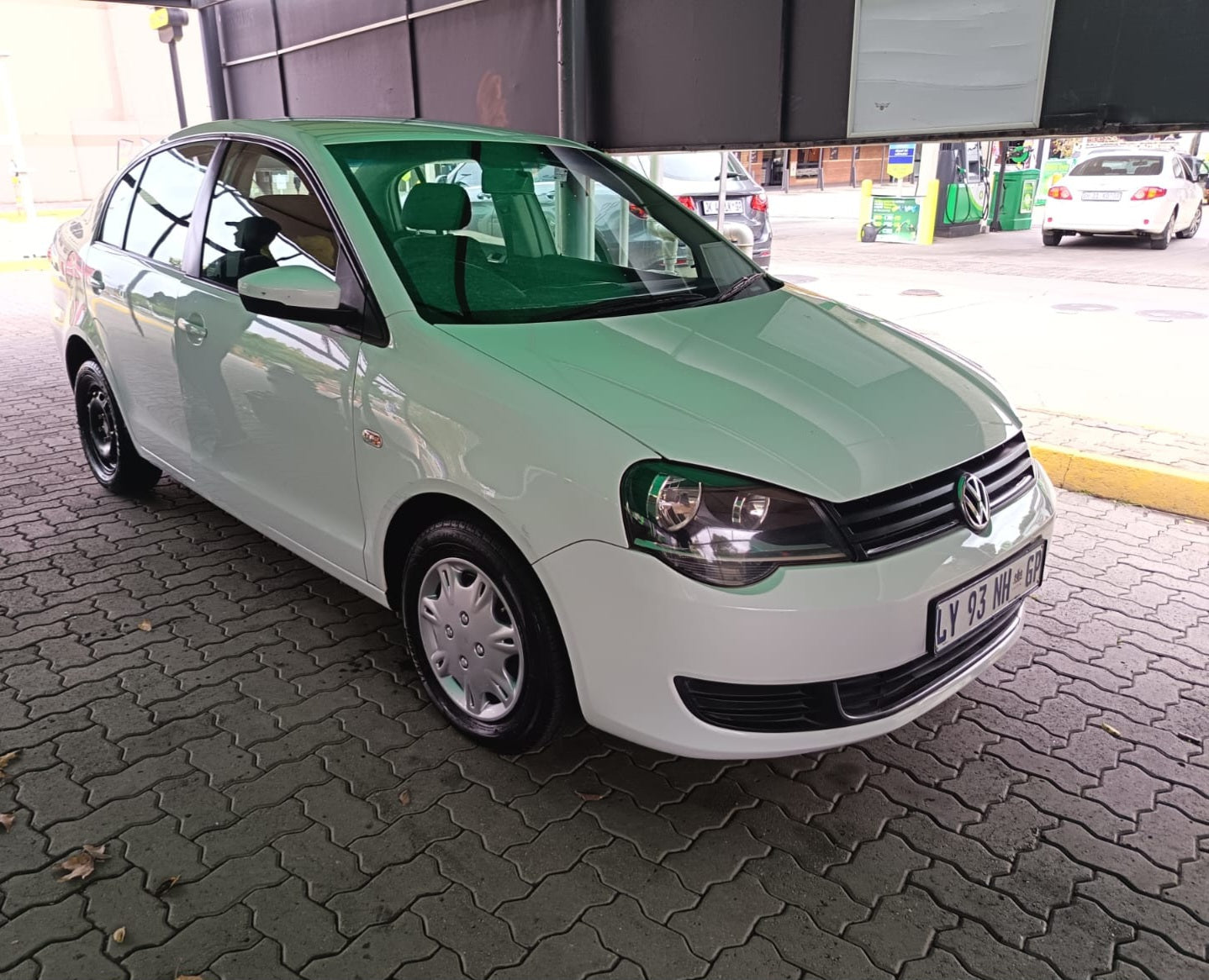 2017 Volkswagen Polo Vivo 1.6 – 148,000km